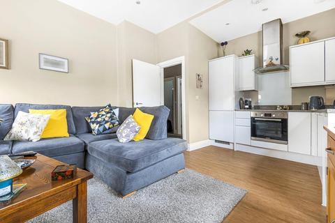 1 bedroom flat for sale, High Street, Hampton Hill, TW12