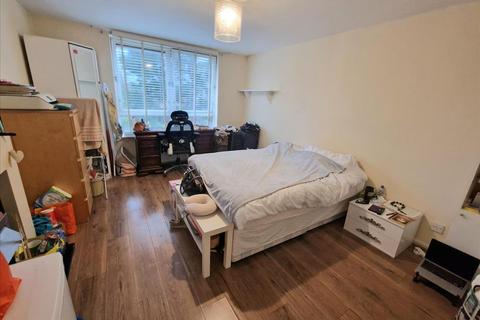 4 bedroom house for sale, College Park Close, London, SE13