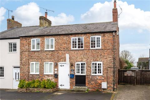 2 bedroom end of terrace house for sale, Westfield Road, York YO26