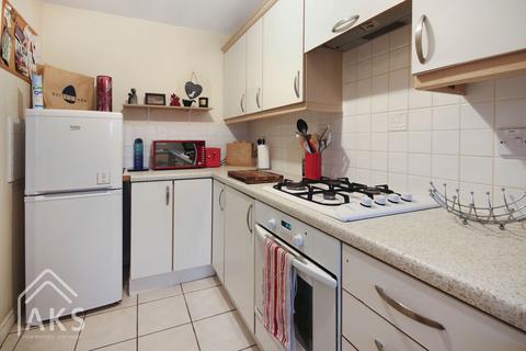90 Avon Way, Hilton, Derby, DE65 5NA