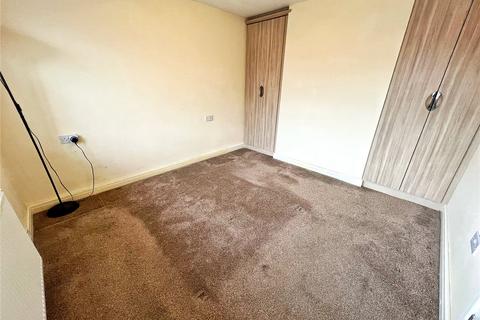 16 Beverley Close, Ashton-under-lyne, OL6 8TX