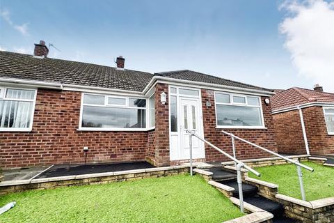 2 bedroom bungalow for sale, Beverley Close, Ashton-under-Lyne, Greater Manchester, OL6