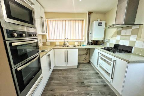 2 bedroom bungalow for sale, Beverley Close, Ashton-under-Lyne, Greater Manchester, OL6