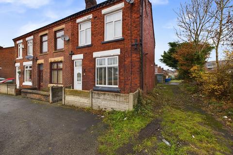 3 bedroom terraced house for sale, South Lane, Manchester M29