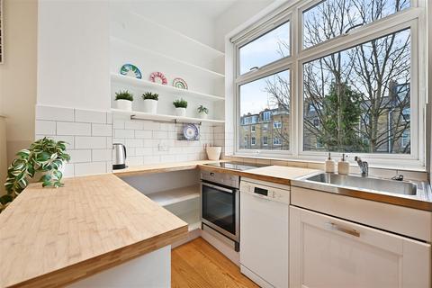 2 bedroom flat for sale, Aynhoe Road, London W14