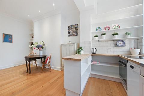 2 bedroom flat for sale, Aynhoe Road, London W14