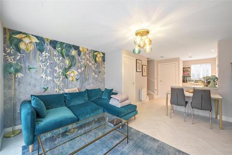 16 Elk Path, Three Mile Cross, Reading, RG7 1WE