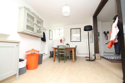 3 bedroom house to rent, Tiverton EX16