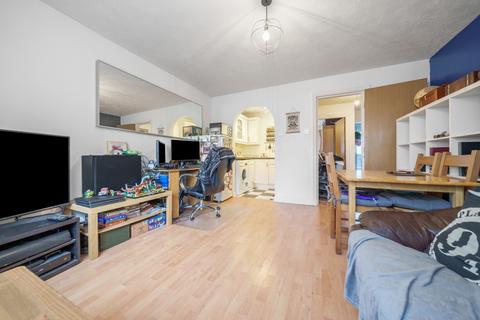 1 bedroom apartment for sale, Lulworth Crescent, Mitcham CR4