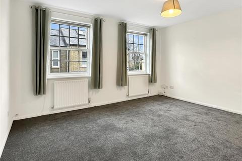 2 bedroom flat to rent, Sturton Street, Cambridge CB1