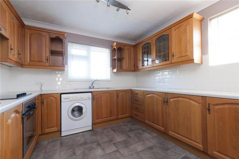 2 bedroom flat to rent, Edenfield, Birchington, CT7