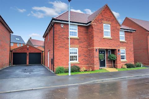 4 bedroom detached house for sale, Horatio Avenue, Wellingborough NN8