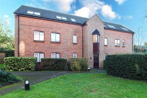 2 bedroom flat for sale, The Putterills, Harpenden, Hertfordshire