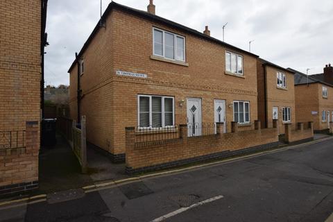 3 bedroom semi-detached house to rent, St Thomas Mews, Gainsborough DN21