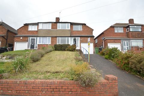 3 bedroom semi-detached house to rent, Standhills Road, Kingswinford