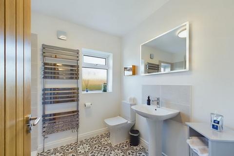 8 Kingston Garth, Fylingthorpe, Whitby, YO22 4UN