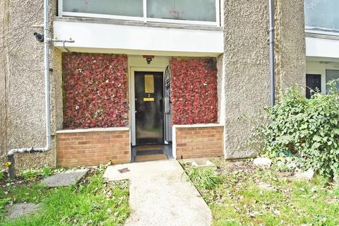 1 bedroom ground floor flat for sale, Hardwicke Road, Richmond, TW10