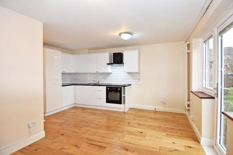 1 bedroom ground floor flat for sale, Hardwicke Road, Richmond, TW10