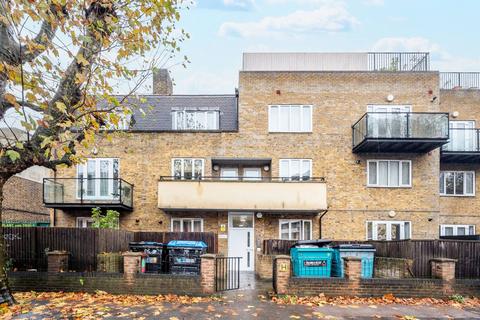 2 bedroom flat for sale, Bush Road, Deptford, London, SE8