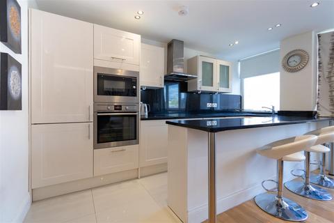 2 bedroom apartment to rent, Porchester Place, Hyde Park, W2