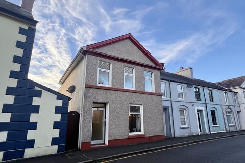 4 bedroom end of terrace house for sale, Stone Street, Llandovery, Carmarthenshire.