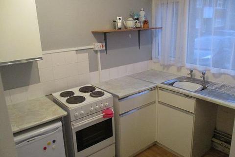 1 bedroom apartment to rent, Cedar Court, Beeston, NG9 2HB