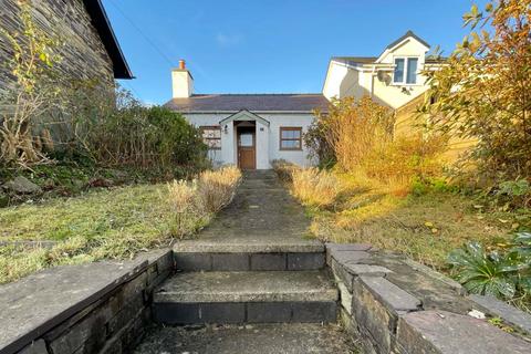 2 bedroom detached house for sale, Nantlle Road, Talysarn, Caernarfon, Gwynedd, LL54