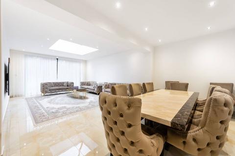 1 Emerson Gardens, Harrow, HA3 9TY