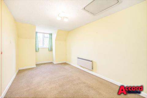 1 bedroom apartment for sale, Junction Road, Romford, RM1