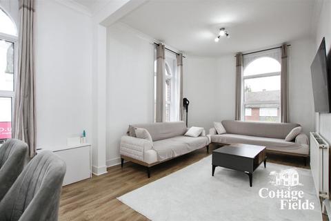 1 bedroom flat for sale, Baker Street, Enfield