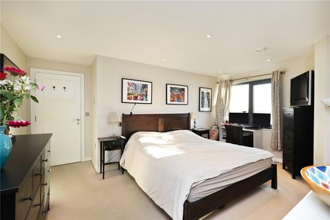 undefined, Uxbridge Road, London, United Kingdom, W5