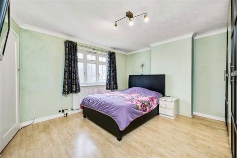 3 bedroom semi-detached house for sale, Sidcup Road, London SE12