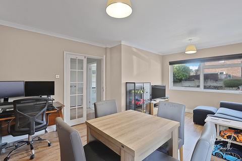 1 bedroom flat for sale, Allnutts Road, Epping CM16