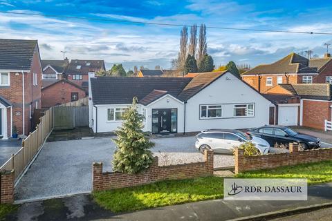 4 bedroom detached bungalow for sale, Burbages Lane, Longford, CV6