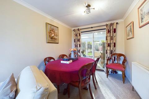 3 bedroom semi-detached house for sale, Arundel Road, High Wycombe, Buckinghamshire