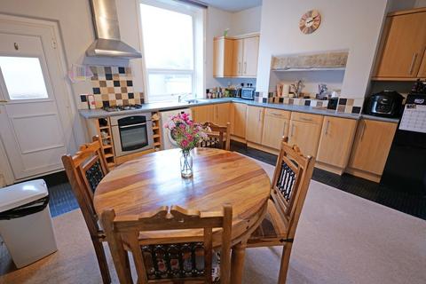 2 bedroom terraced house for sale, North Parade, Barnoldswick, BB18