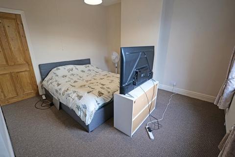 4 North Parade, Barnoldswick, BB18 6DH