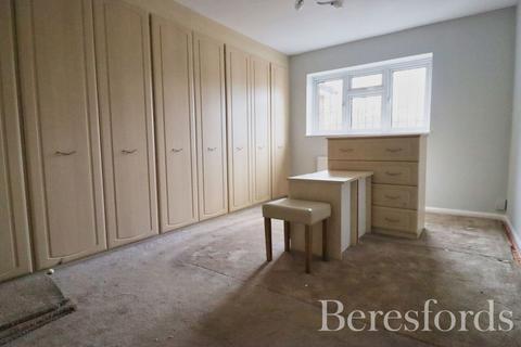 53 Avon Road, Upminster, RM14 1RE