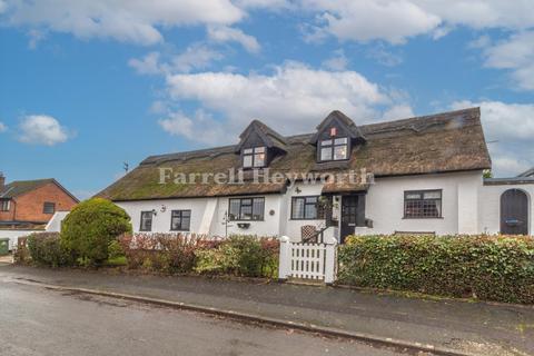 3 bedroom detached house for sale, 8 Grange Lane, Preston PR4