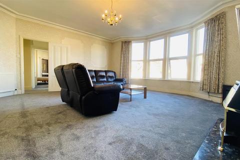 3 bedroom flat to rent, Dundonald Road, Redland, Bristol, BS6