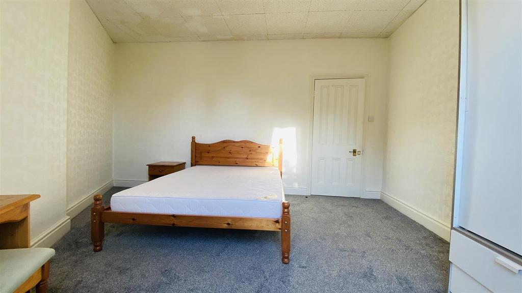 Bedroom2