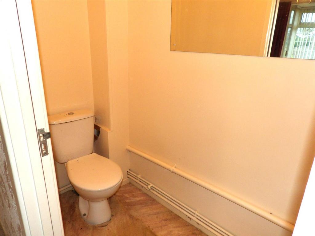 Half En Suite