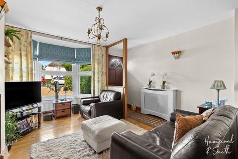 41 Upland Road, Thornwood, Epping, CM16 6NJ