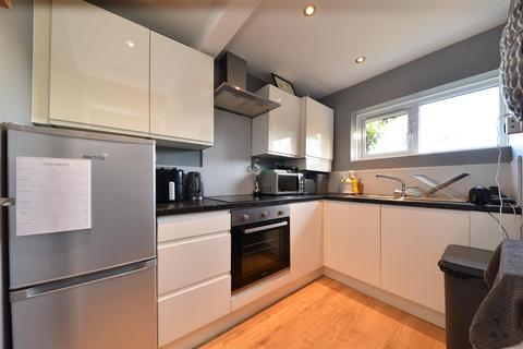 1 bedroom flat for sale, Brook Drive, Stevenage