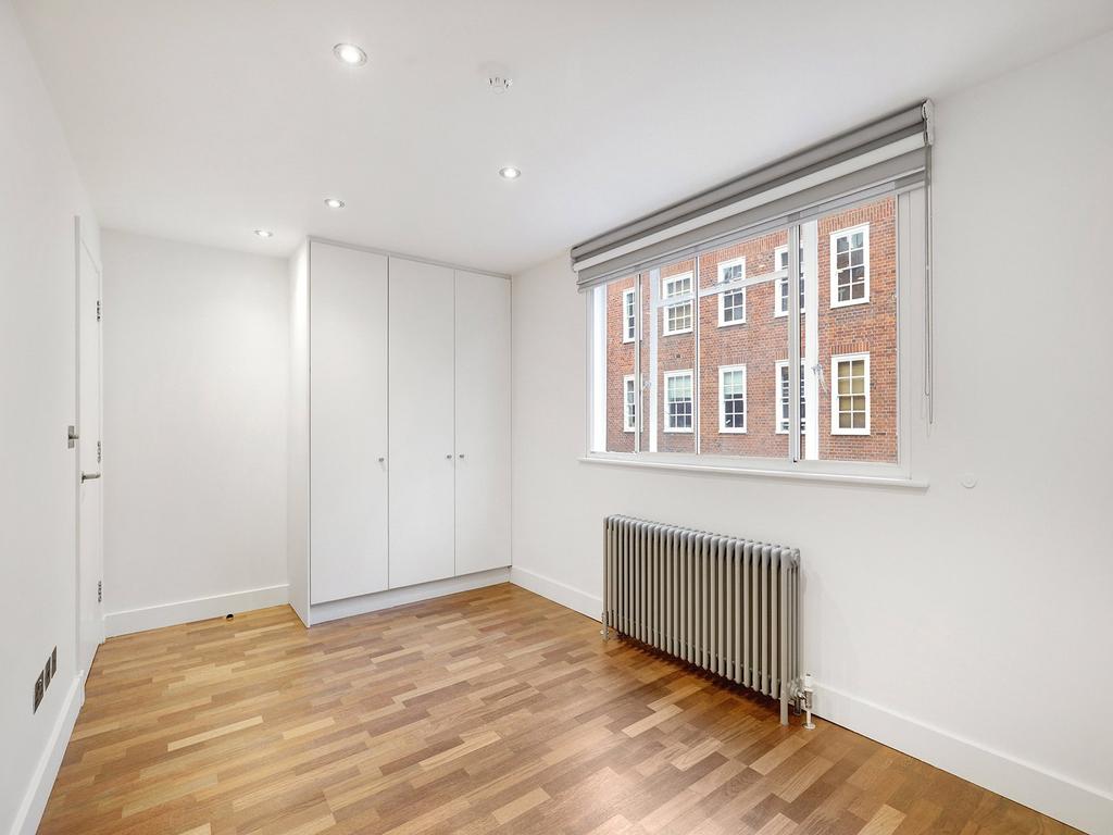 Earlham Street