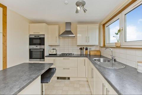 2 bedroom flat to rent, 78, Longstone Street, Edinburgh, EH14 2BZ