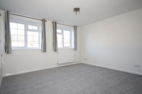 1 bedroom flat to rent, South Road, Woking GU21