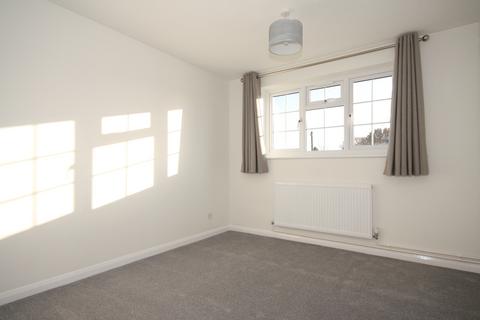 1 bedroom flat to rent, South Road, Woking GU21