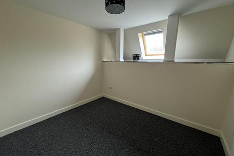 2 bedroom duplex to rent, Flat 1, High Street, Bromsgrove, Worcestershire, B61