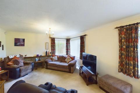 3 bedroom detached bungalow for sale, 8 Maserfield Close, Oswestry, SY11 1TA